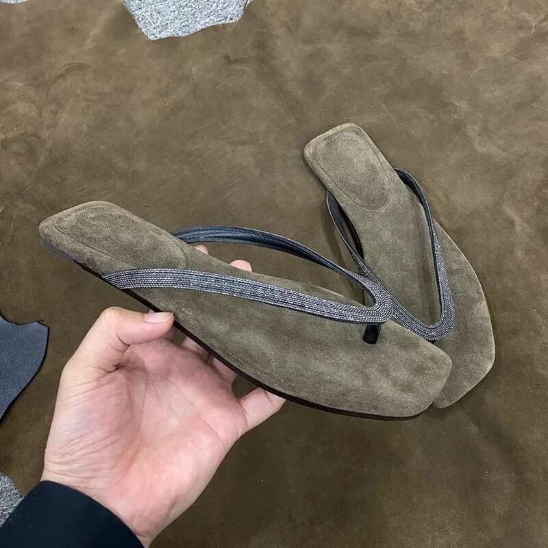 Sheepskin Version ~ French Style Clip Rhinestone Flip-Flops for Women Outdoor Wear 2025 Summer Beach Square Toe Flat Sandals