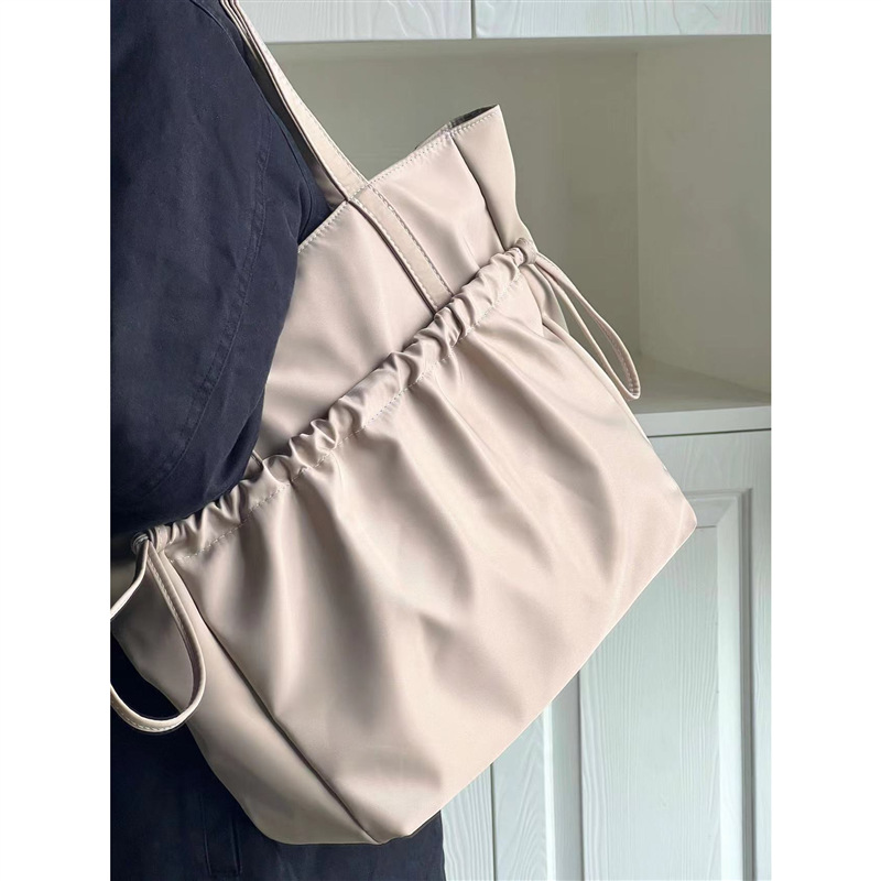 2025 New Women's Minimalist Tote Bag - Large Capacity, Lightweight & Practical for Commuting - Stylish Single-Shoulder Bag