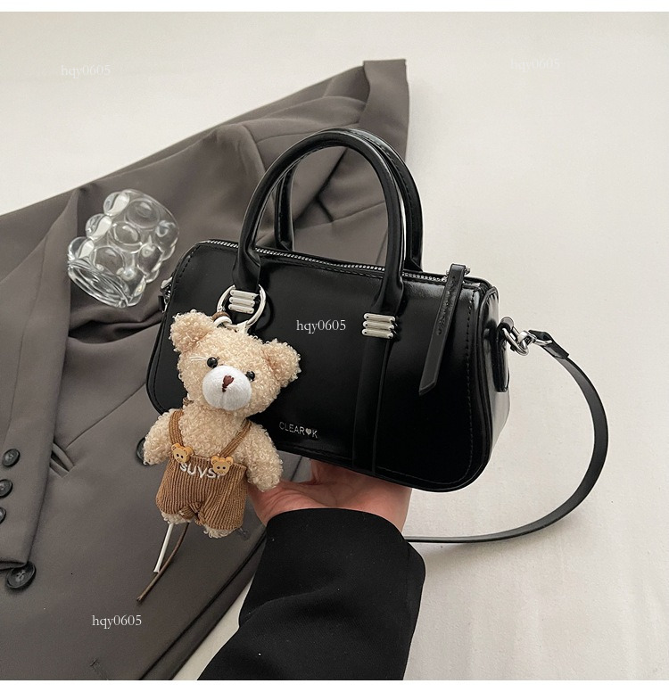 Top quality Brand High Quality New Style Free Delivery Designer Bag High-End Oil Wax Leather Small Square for Women 2025 Spring Summer Retro Handbag L