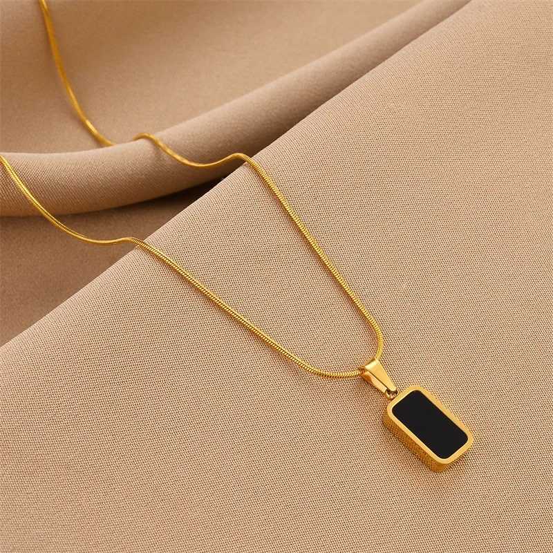 Fashion Black White Double-sided Rectangular Pendant Necklace for Women Stainless steel Gold Plated Geometric Jewelry XJ250528