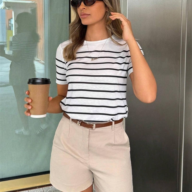 Womens Striped Casual Versatile TShirt Graphic Tees Round Neck Loose Classic Short Sleeve Vacation Entertainment Top 250514