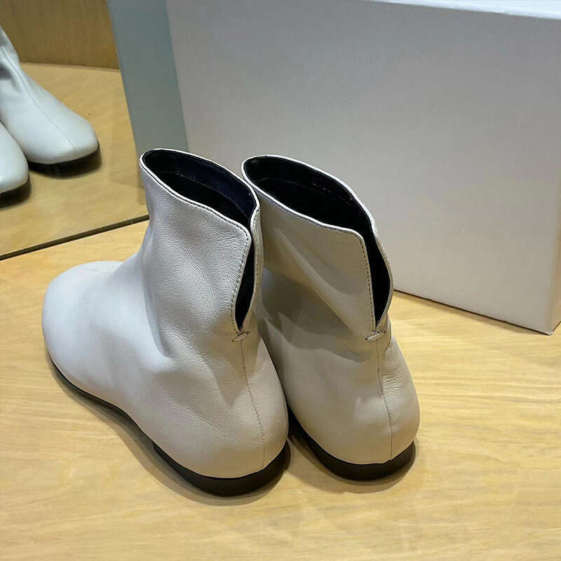 Korean Style Back V-Cut Niche Design Flat White Short Square Toe Martin Women Autumn Winter Chelsea Boots