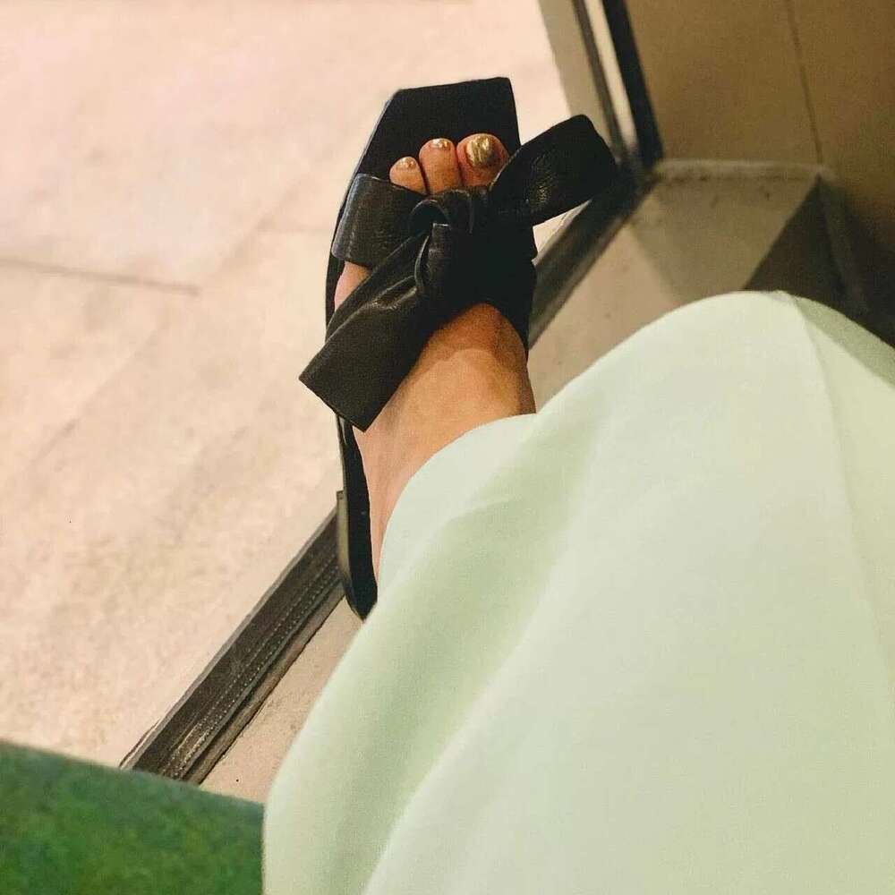 Cowhide Version ~ Niche Cross Bowknot Square Toe Slippers for Women Outdoor 2025 Summer Flat Low Heel One-Strap Sandals