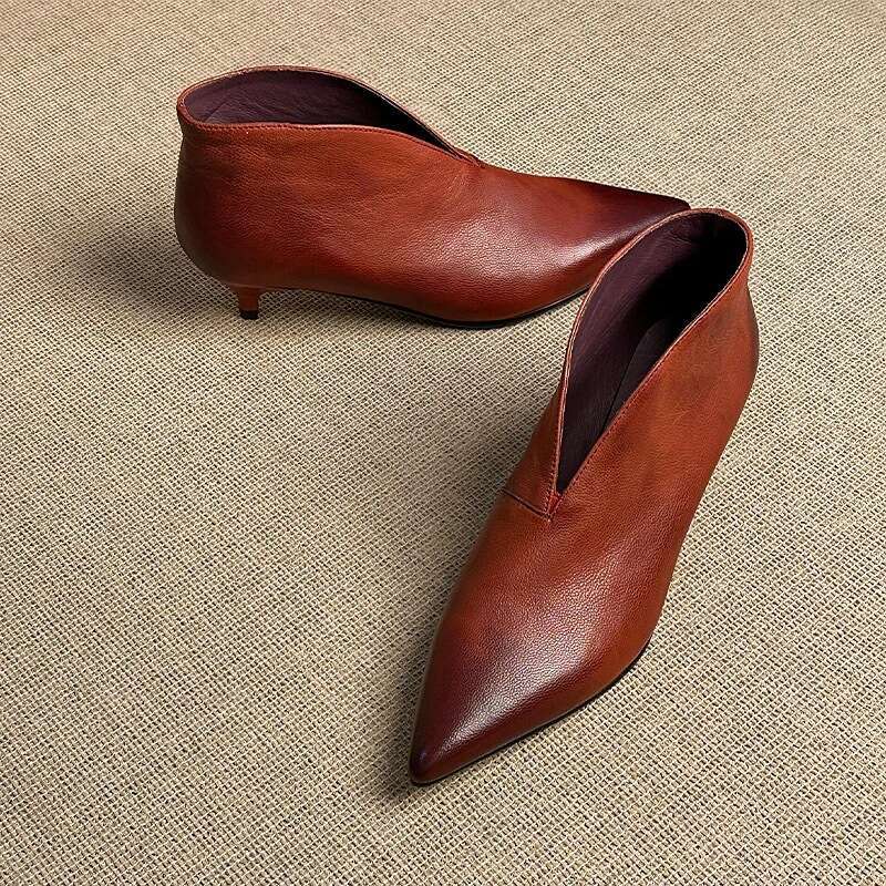 Korean Style Niche High-end Deep V-mouth Stiletto Pointed Toe Single for Women Spring and Autumn New Ankela Red Small Leather Shoes
