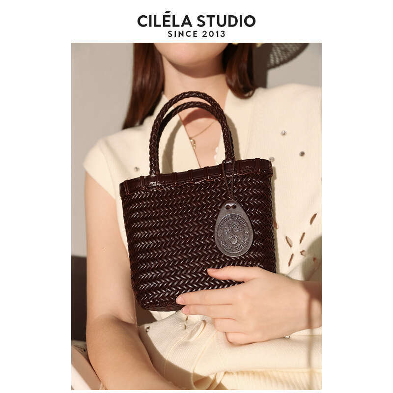 Tote Bag Top Layer Tree Gum Skin Handmade Woven Vacation Style Genuine Leather Handbag Tote Basket Bag For Women Summer Shoulder Bag Braided Handbag
