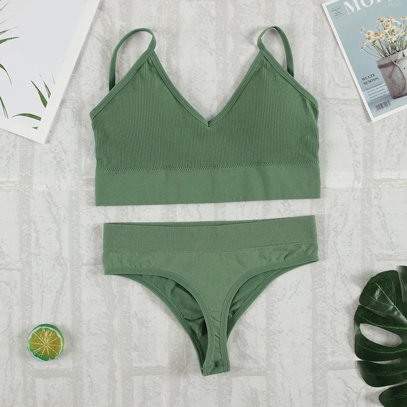 CHRLEISURE 2Pcs Bra Set Underwear Women Panties Sexy GString Seamless Bralette Female Lingerie Soft Tank Crop Top 250526
