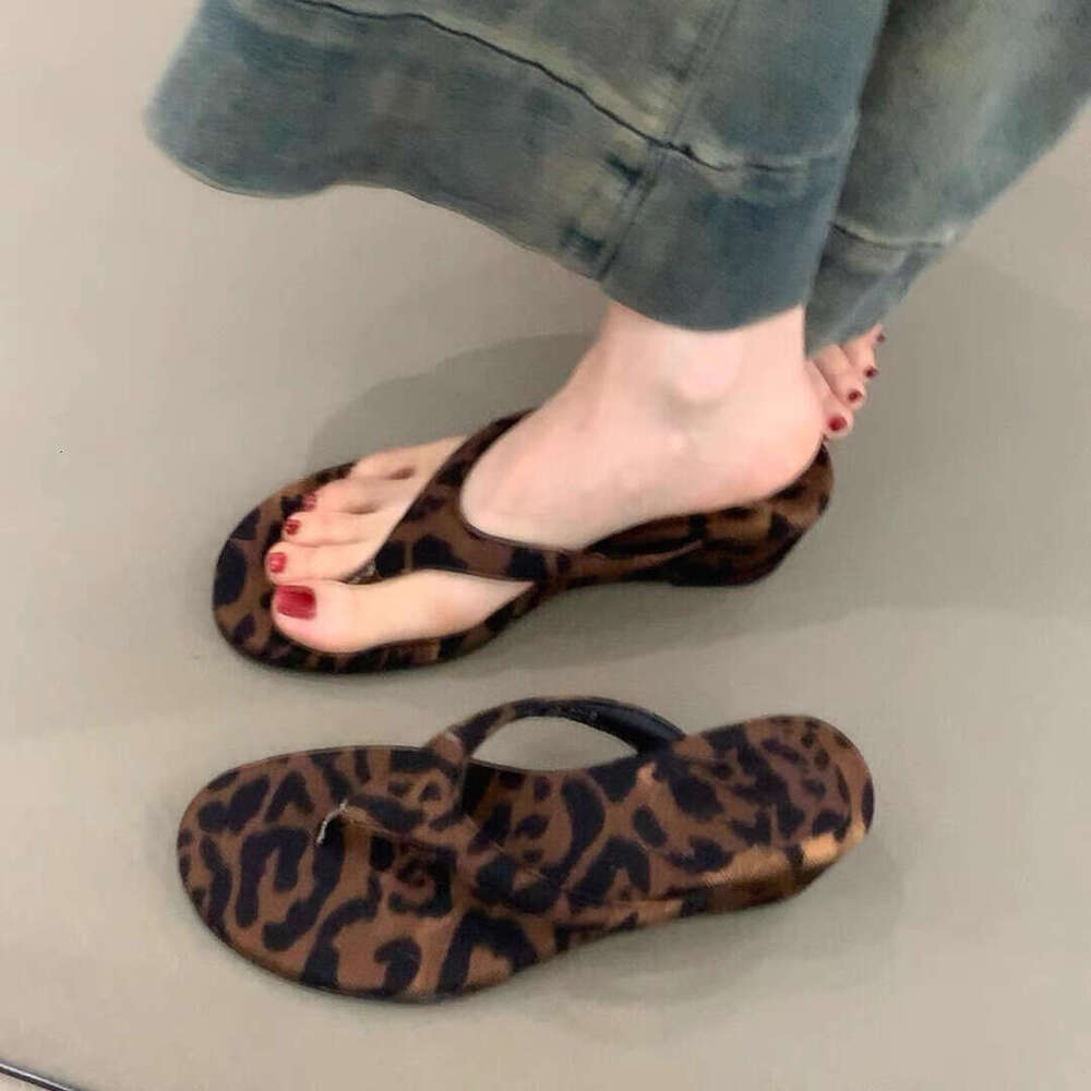Sheepskin Version ~ French Niche Leopard Print Wedge Flip-Flops for Women Outdoor 2025 Summer Thick Heel Toe Post Sandals