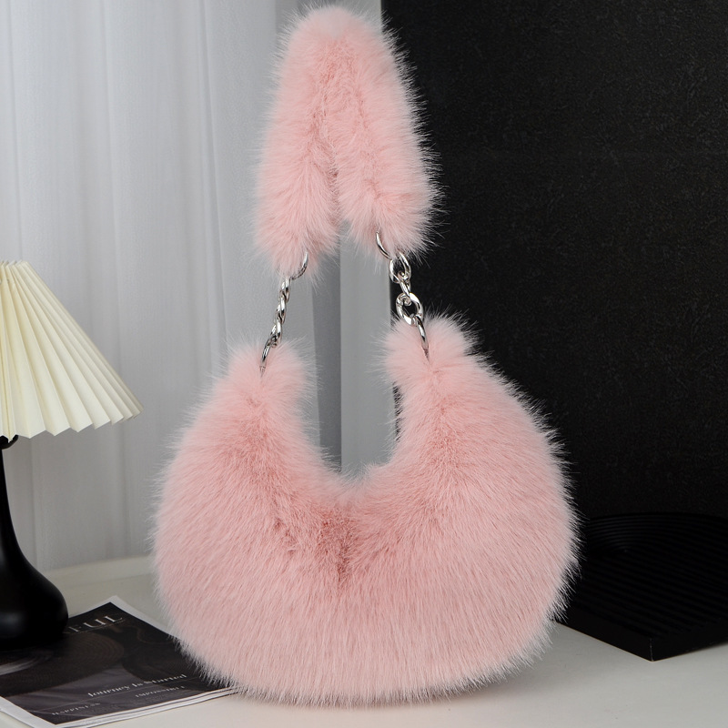 Autumn and winter women s fur plush trend chain Korean style niche multifunctional zipper large capacity crossbody trend bag designer women s shoulder