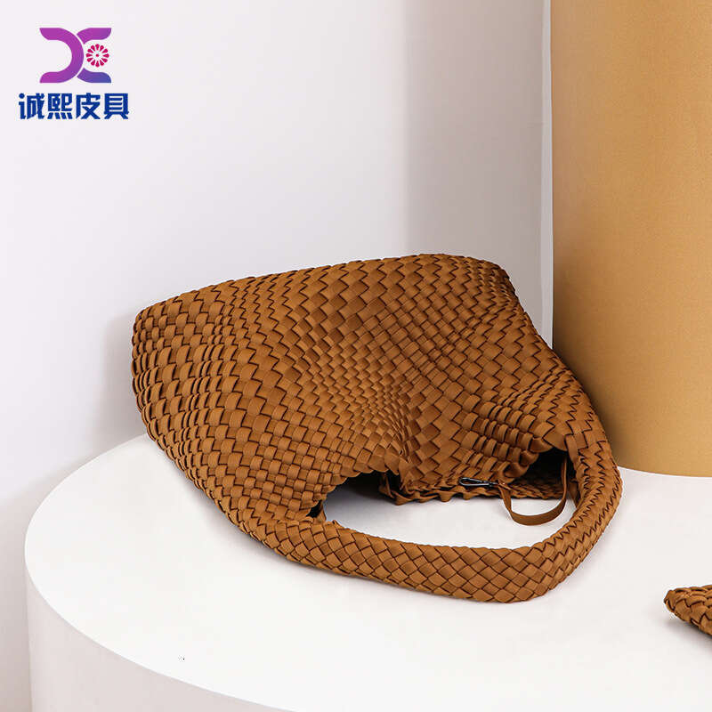 Tote Bag Handwoven Handheld Tote Shoulder Underarm Women S Bag Fashion Trend Casual Texture Shoulder Bag Braided Handbag