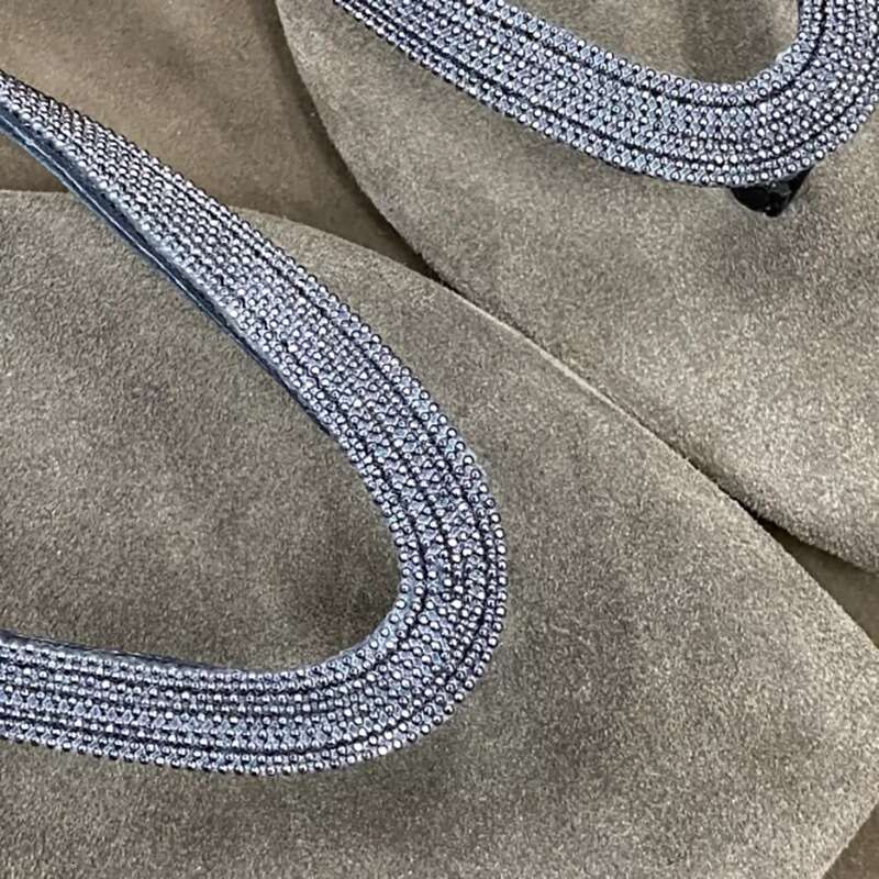 Sheepskin Version ~ French Style Clip Rhinestone Flip-Flops for Women Outdoor Wear 2025 Summer Beach Square Toe Flat Sandals