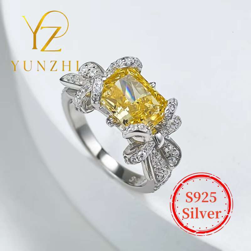 Factory European and American Luxury 925 Sterling Silver Ice Flower Cut Diamond Ring for Wedding and Engagement