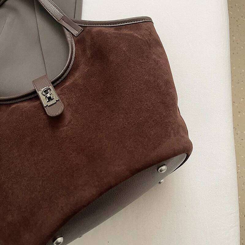 Hot Selling MOODS Mini Bucket Shoulder Bags For Women Faux Suede Commuter Tote Large Capacity Underarm Hobo Bag Winter New Handbags Designer Bags