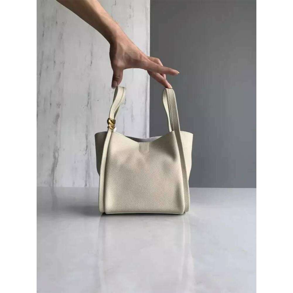 Women Casual Genuine Leather Bucket Bag New Fashion Tote Handbag Office Ladies Single Shoulder Solid Color Crossbody Bags
