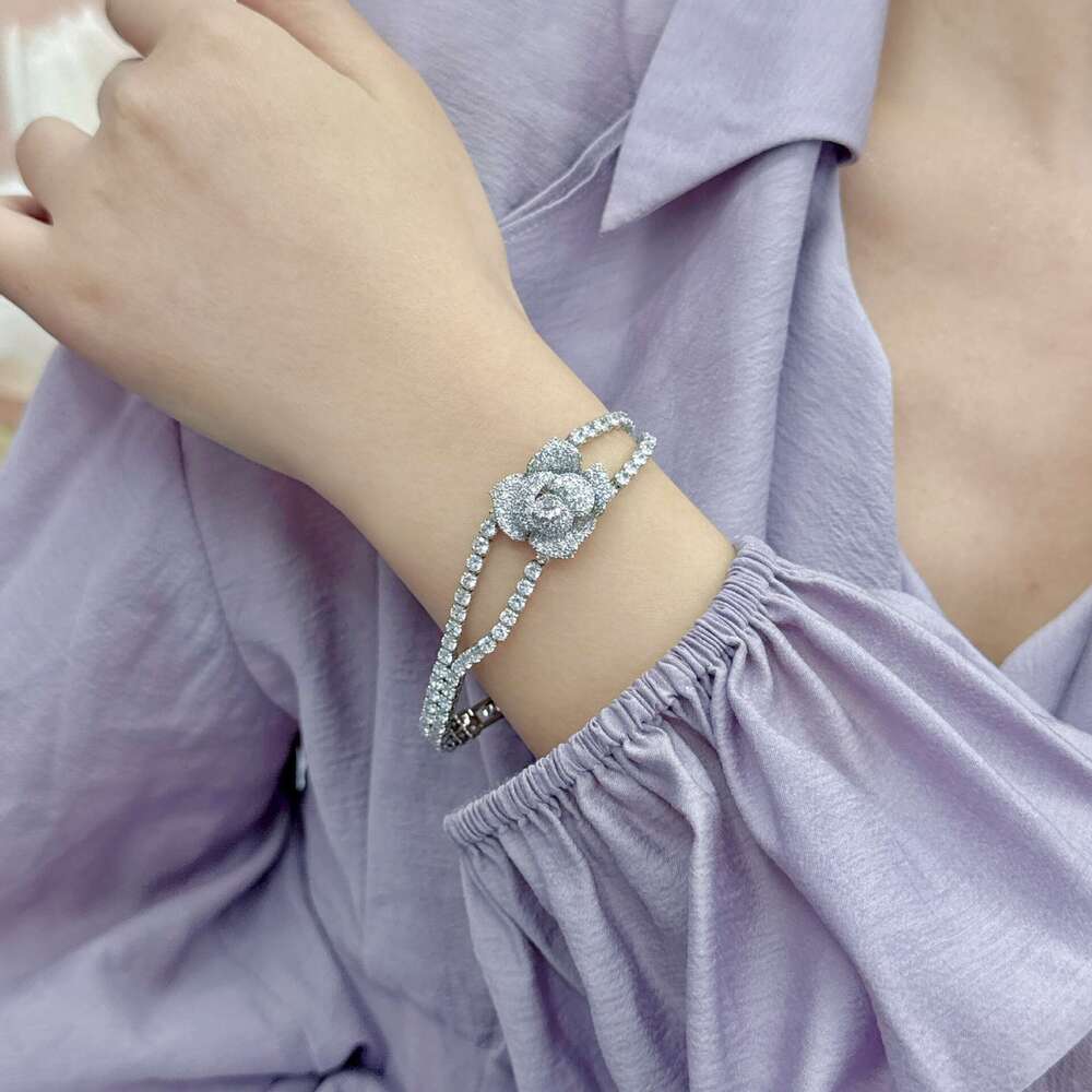 High-End Niche Design Micro-Paved Zircon Camellia Bracelet Super Shiny Elegant Evening Socialite Bangle Jewelry