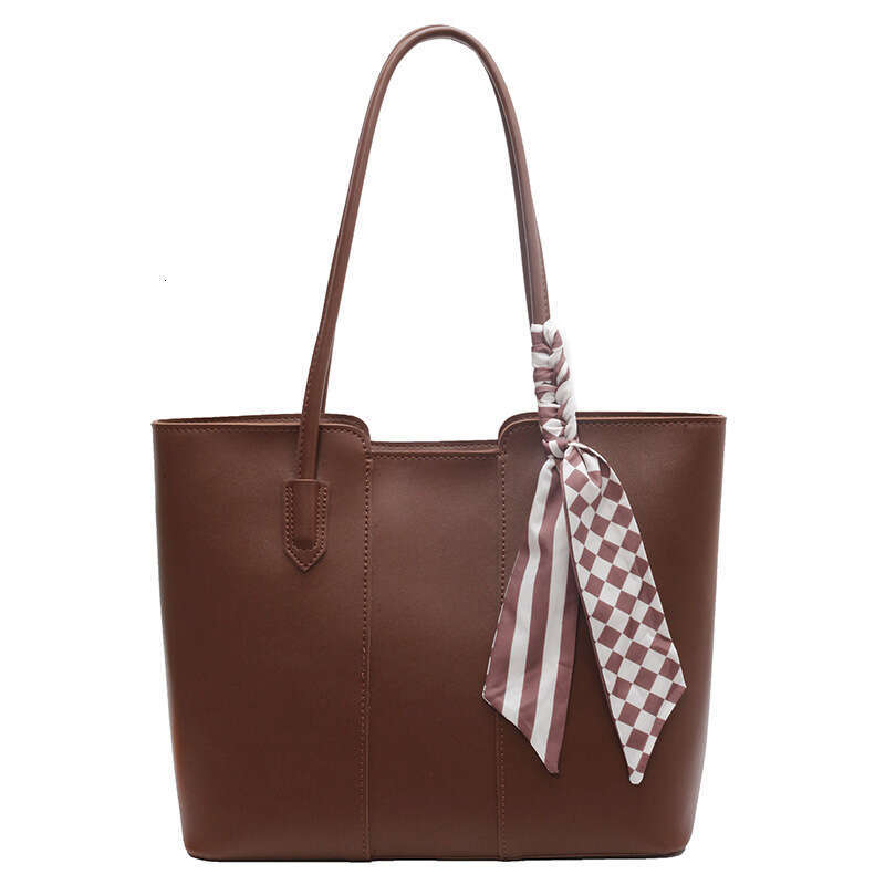 Minimalist Commuter Large Capacity Tote New Niche Stylish Trendy Versatile Shoulder Underarm Bag For Women B5