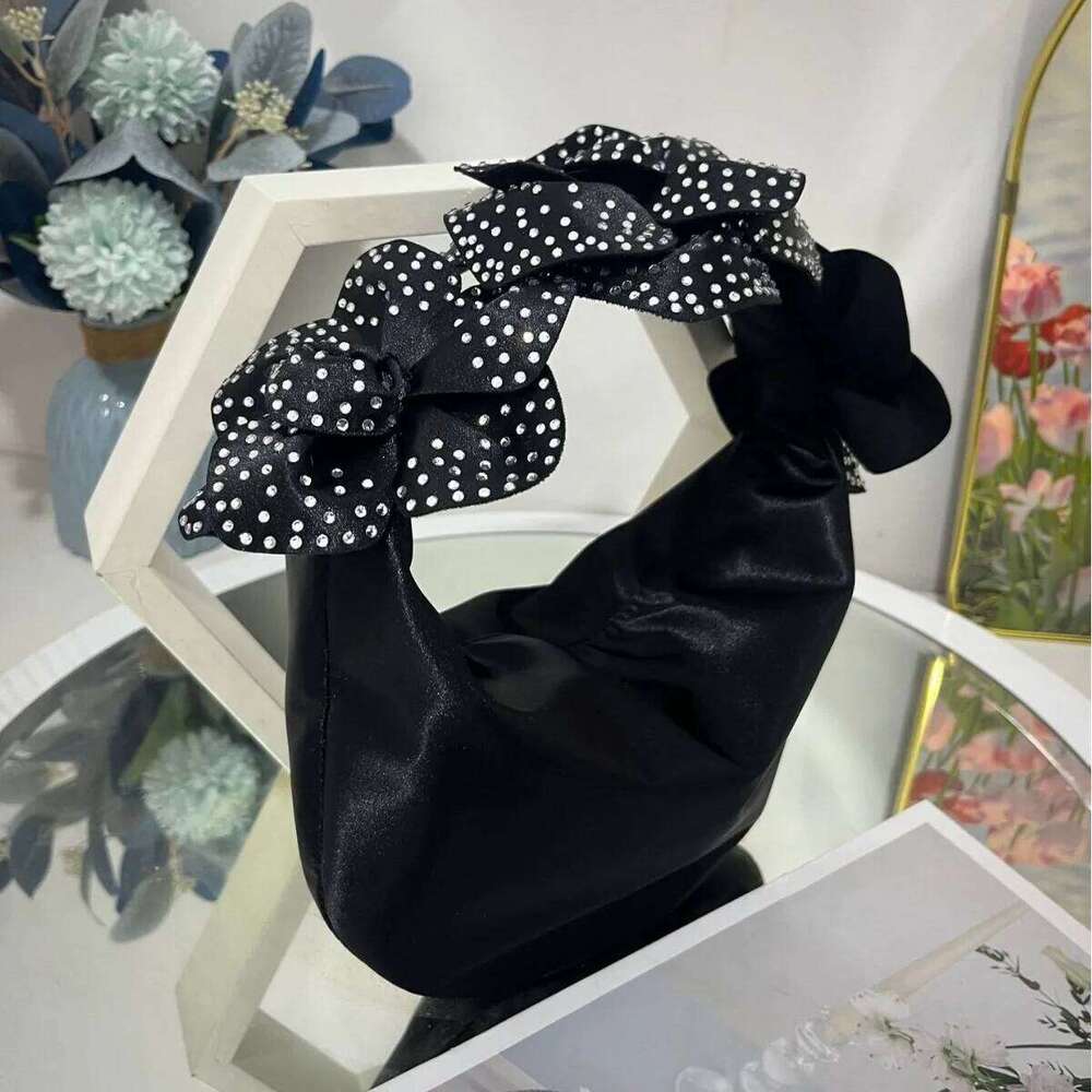 Women's Bags Designer Flower Handle Women's Handbag Rhinestone Evening Clutch Half Moon Satin Shoulder Bags For Women Silk Cloud Crescent Ba