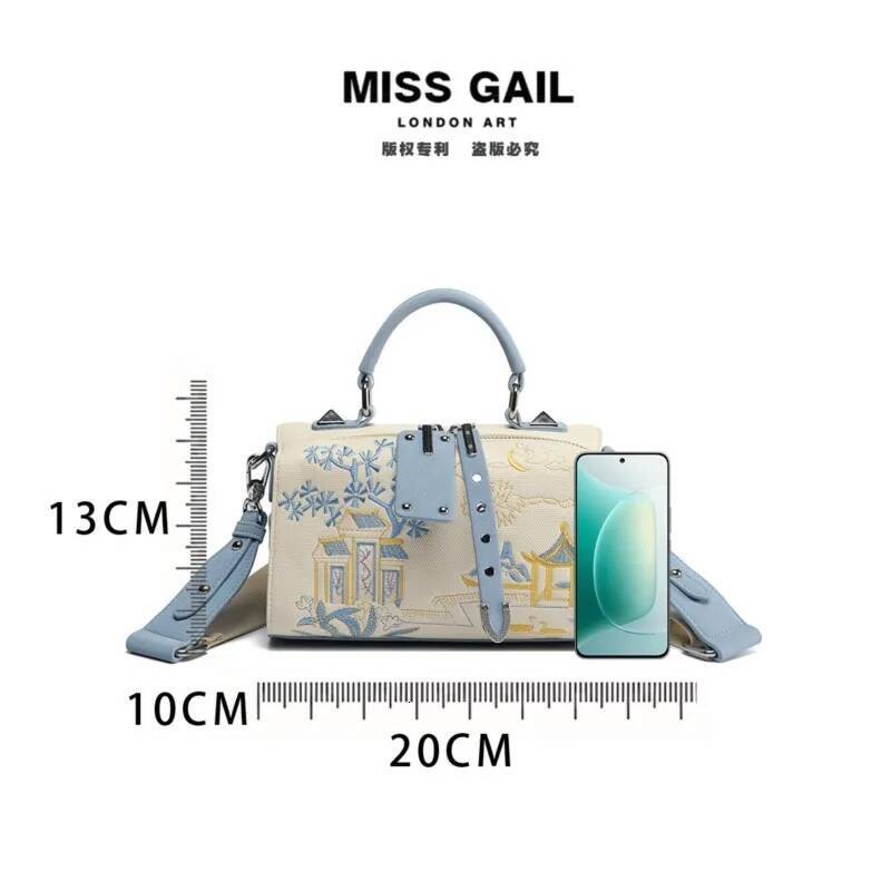 Light Brand Women's Handbag 2025 New Embroidered Boston Versatile High-End Lightweight Single Shoulder Crossbody Bag