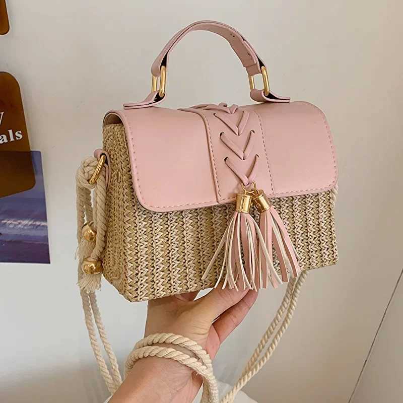 Retro Style Woven Grass Mini Bag Casual Womens Handbag Shoulder Crossbody Summer New Box Shape Handbag for Ladies XJ2520528