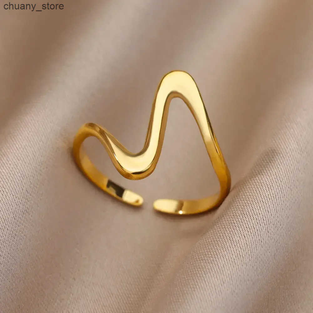 Stainless Steel Rings for Women Aesthetic Heart Gold Color Wedding Ring Vintage Waterproof Wedding Jewelry Prom Accessories Gift z250529VKP1