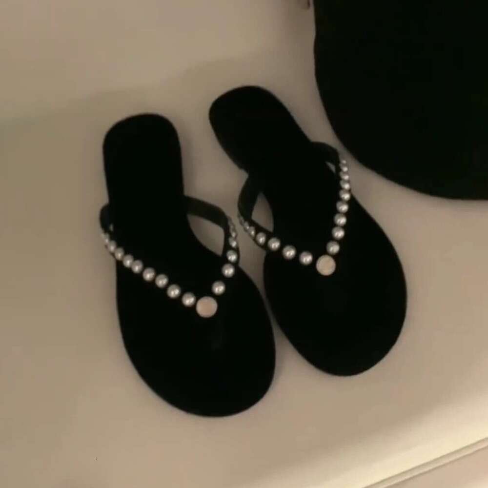 Sheepskin Version ~ Korean Pearl Toe Post Sandals for Women Outdoor 2025 New Summer Vacation Fashion Cool Slippers