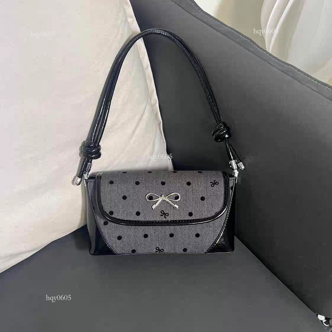 Top quality Brand High Quality New Style Free Delivery Designer Bag Korean Light Luxury Hard Shell Small Exquisite Fashion Trend Casual Versatile High