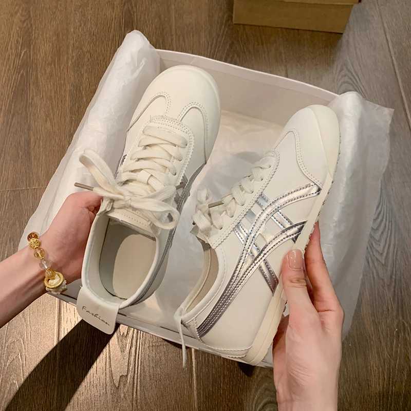 New Women Casual Shoes Breathable Running Shoes Outdoor Light Weight Sports Shoes Comfortable Jogging Tennis Anti Slip Sneakers XJ250529