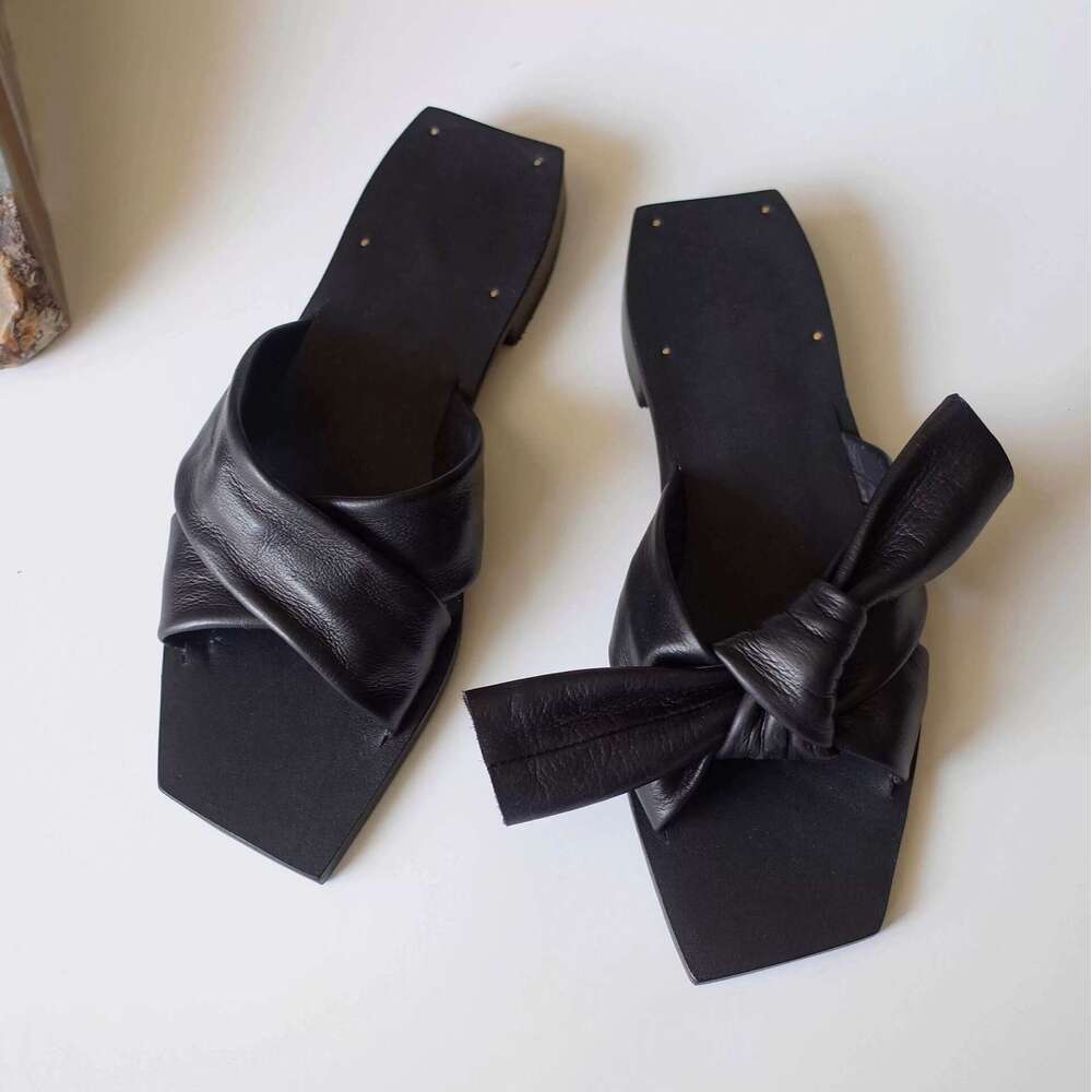 Cowhide Version ~ Niche Cross Bowknot Square Toe Slippers for Women Outdoor 2025 Summer Flat Low Heel One-Strap Sandals