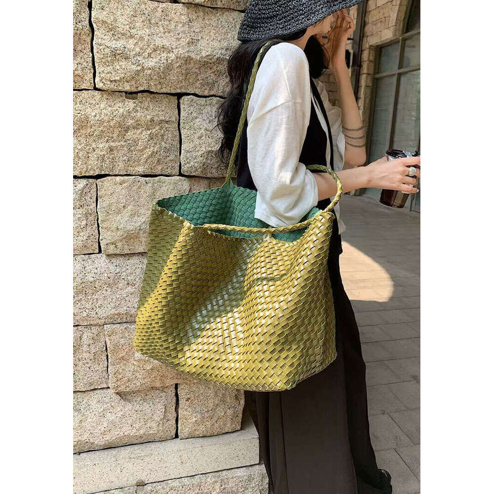 Tote Bag Braided Handbag Genuine Leather Niche Handwoven Bucket Large Capacity Tote For Women Handheld Shoulder Underarm Beach Bag Shoulder Bag