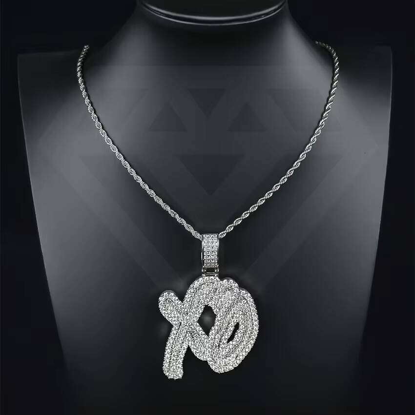 Customized Brass Iced Out Cubic Zircon Dia Sier Gold English Letter XO Pendant