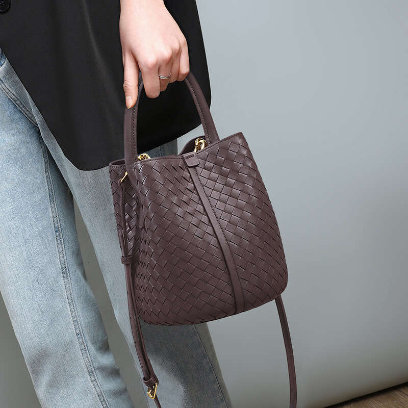 Tote Bag Women S Summer New Crossbody Bucket Genuine Leather Woven Large Capacity Handbag Shoulder Bag Shoulder Bag Braided Handbag