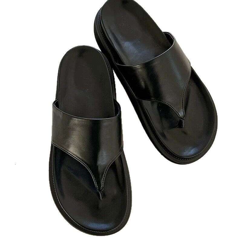 Cowhide Version ~ Korean Style Round Toe Thick Sole Flip-Flops for Women Outdoor Wear 2025 New Summer Height Increasing Sandals