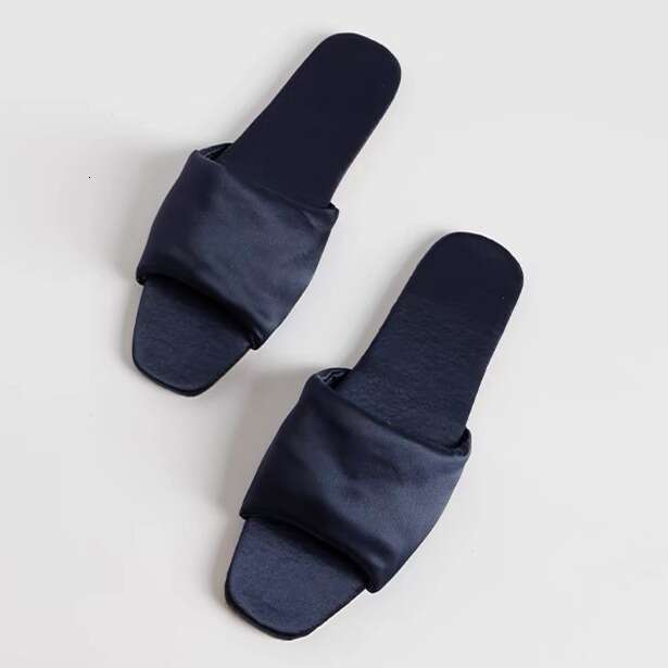 Silk Satin Non-Slip Soft Sole Flat Slippers for Women Outdoor 2024 Summer Fashion Casual Square Toe Sandals