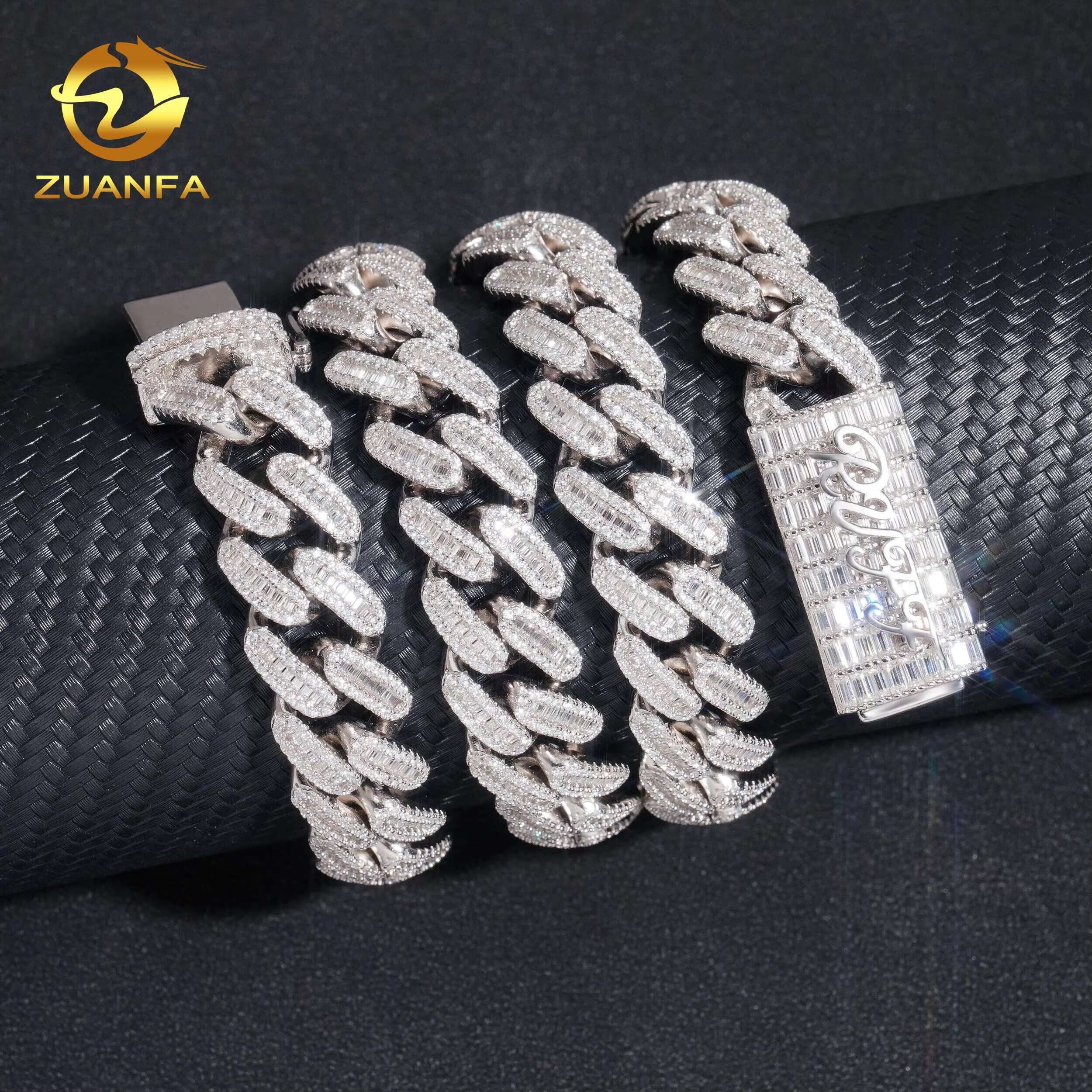 Custom Jewelry GRA Certificate Passed Diamond Tester 16mm Moon Shape Vvs Moissanite Cuban Link Chain Rapper Hip Hop Necklace