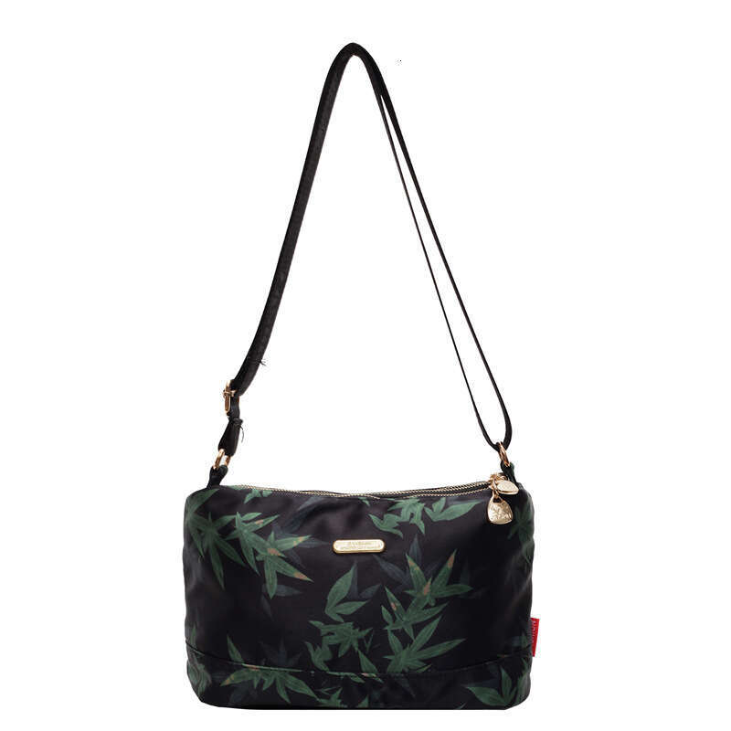 Winter New Korean Style Silk Mom Middle-Aged Shoulder Fashionable Multi-Layer Elegant Canvas For Women Crossbody Bag B5