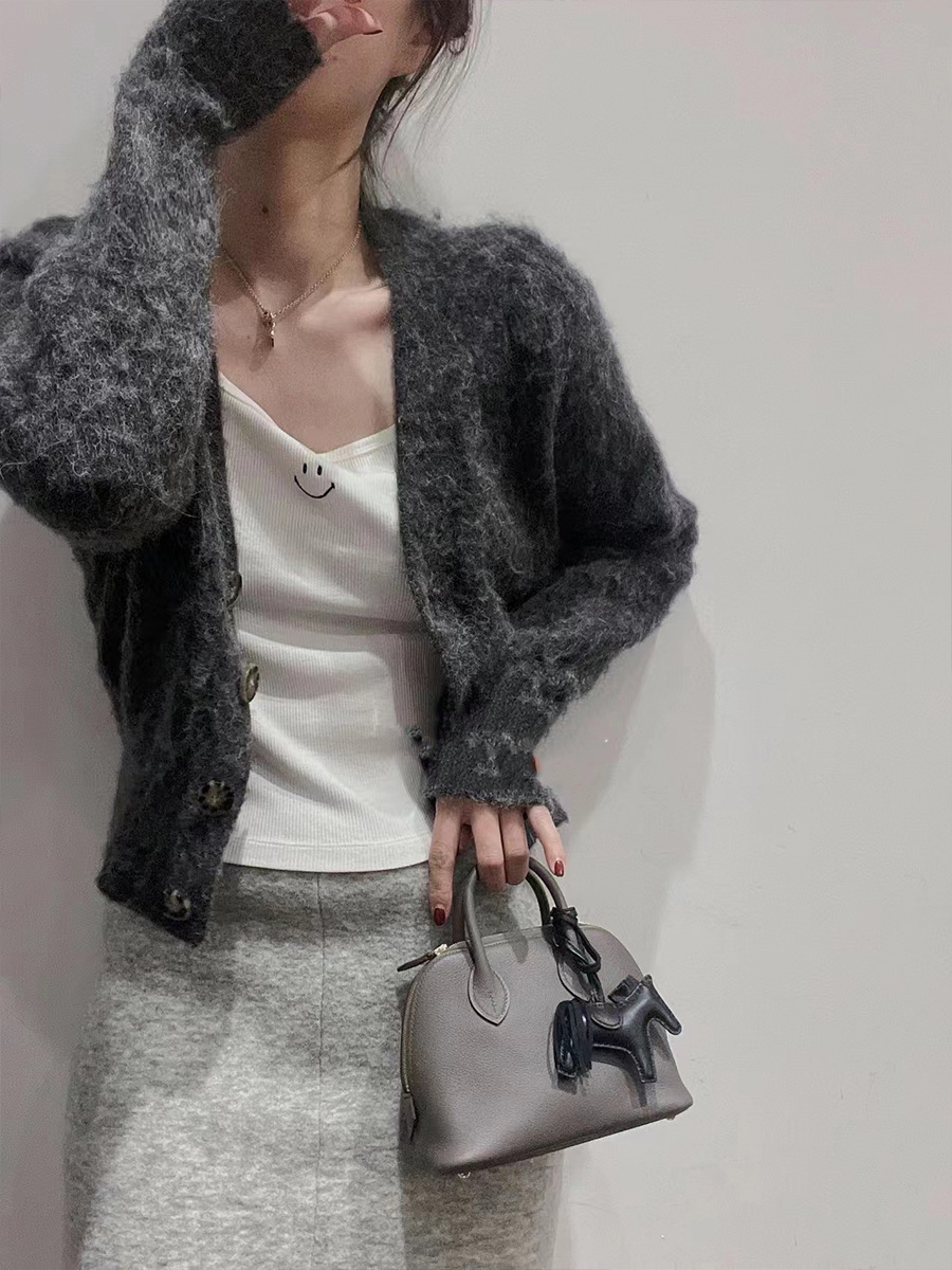 2025 Crossbody Designer Fall and Winter New Shell Bag Handbags Large Capacity Shopping Tote Real Leather Top Handle Bag
