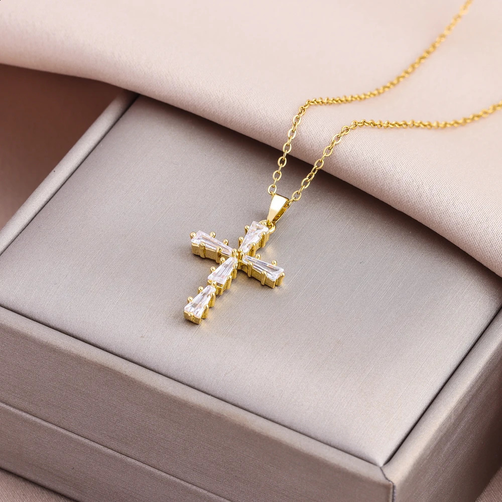 Super Sparkly Zircon Crystal Cross Pendant Necklaces For Women Trendy Female Stainless Steel Neck Chain Jewelry Wholesale 250519