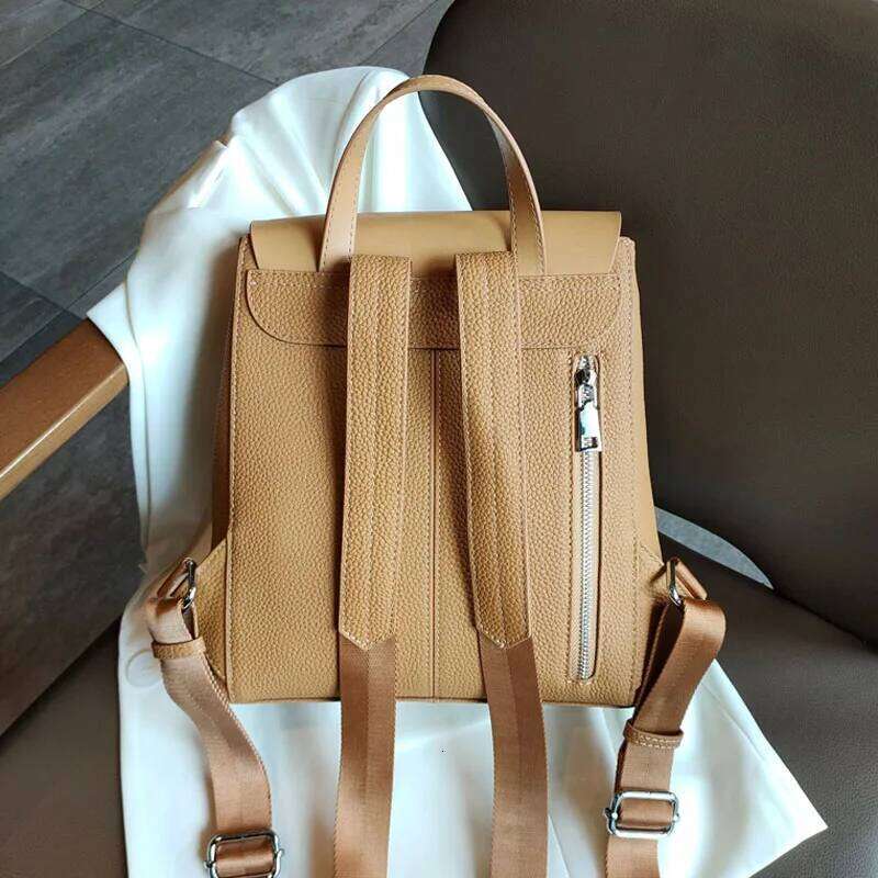 Fashion Female Genuine Backpack Lady's Large Capacity Shoulders Bag Women Commute Knapsack Soft Leather Casual Backpacks