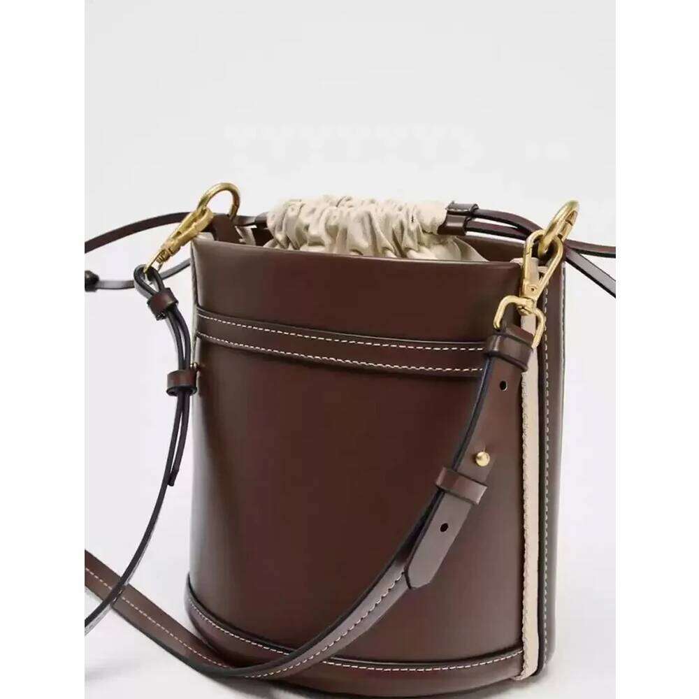Women's Bags Designer Fashion PU Leather Bucket Small Woven Straw Handbag Designer Bags For Women Patchwork Shoulder Crossbody Bag Ladies Clutch