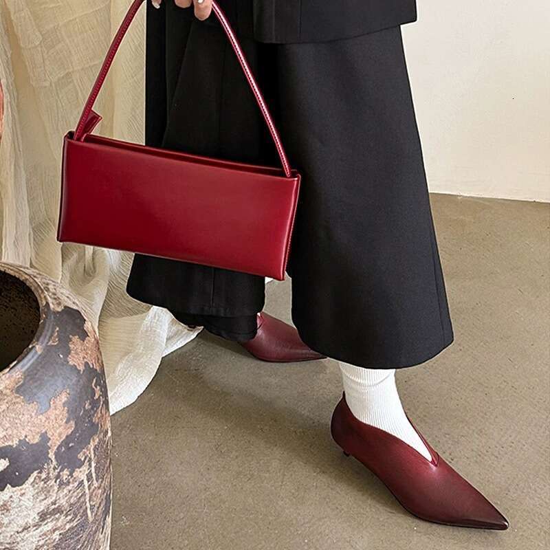 Korean Style Niche High-end Deep V-mouth Stiletto Pointed Toe Single for Women Spring and Autumn New Ankela Red Small Leather Shoes