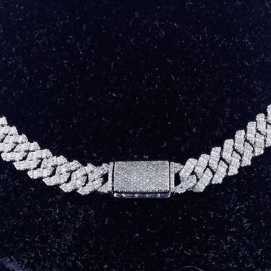Custom 12mm Iced out Moissanite Cuban Link Chain 925 Sterling Silver Unisex Hiphop Jewelry with Silver Plating for Parties