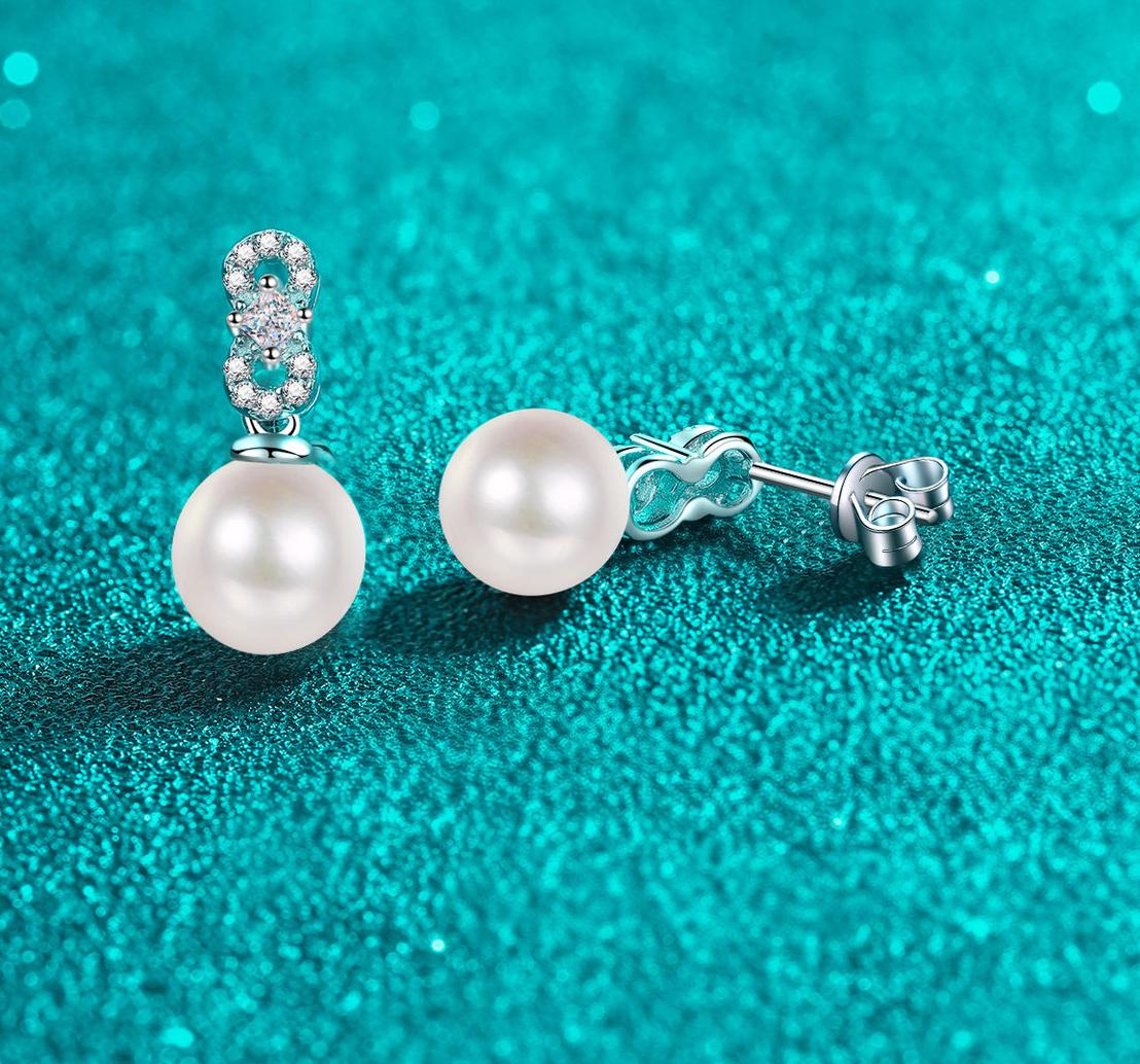 S925 Sterling Silver Moissanite Pearl Stud Earrings, Fashionable Chic Minimalist Design, Elegant Commuter Earrings, Perfect for Holiday Gifts