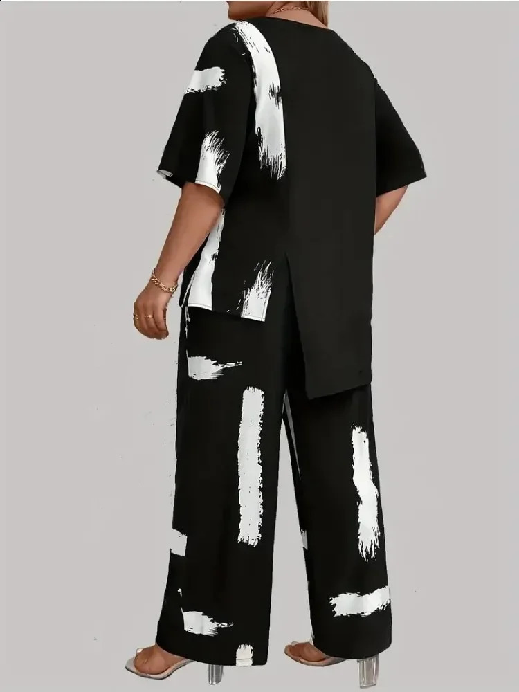 Plus Size Womens XL5XL Brush Print Elegance Short Sleeve Round Neck Split Top Matching Pants 2 Piece Outfit Set 250517
