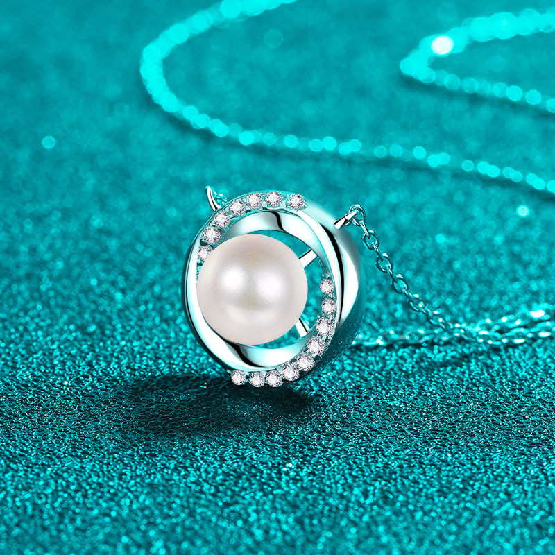 Moissanite S925 Silver Pearl Necklace with Swirl Round Pendant, Light Luxury Elegant Clavicle Chain, Minimalist Design, Perfect for Gifting