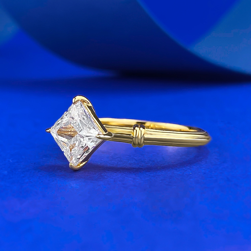 Ins Top Sell Wedding Rings Designer Solitaire Princess White Moissanite Diamond Luxury Jewelry Genuine 100% 925 Sterling Silver 18K Gold Lady Bridal R