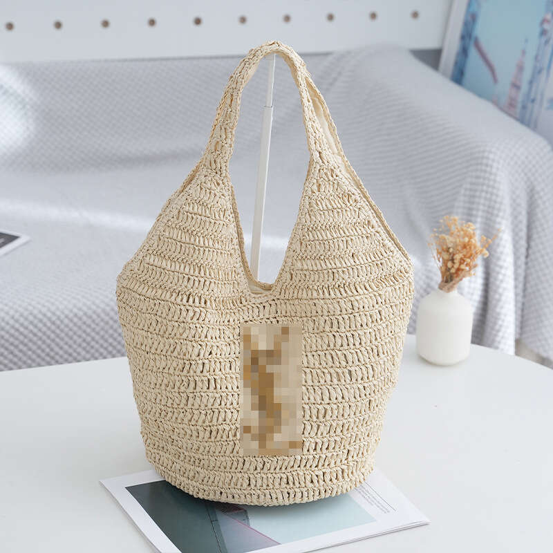 2024 Commuter Simple Style French Large Capacity Shoulder Underarm Straw Beach Bag a3