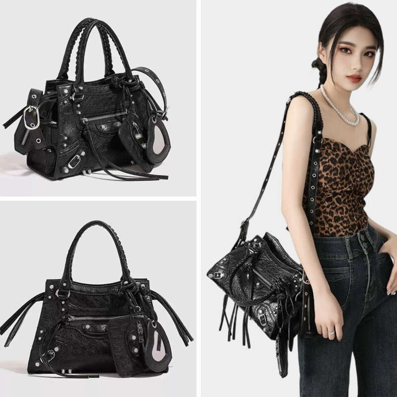 Trendy Niche Studded Motorcycle for Women New Sweet Cool Underarm Handheld Large Capacity Shoulder Crossbody Bag