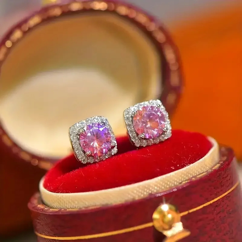 925 Silver Plating 1 Carat Pink 2 Fashionable Earrings for Men and Women 250517