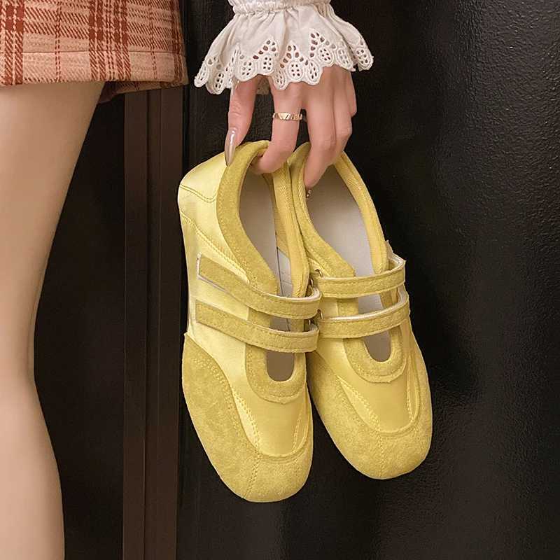 Womens Sneakers Flats Running Sport Shoes Designer Spring Casual Shoes 2025 Fi New Trend Walking Comfort Femme Chaussures XJ250712