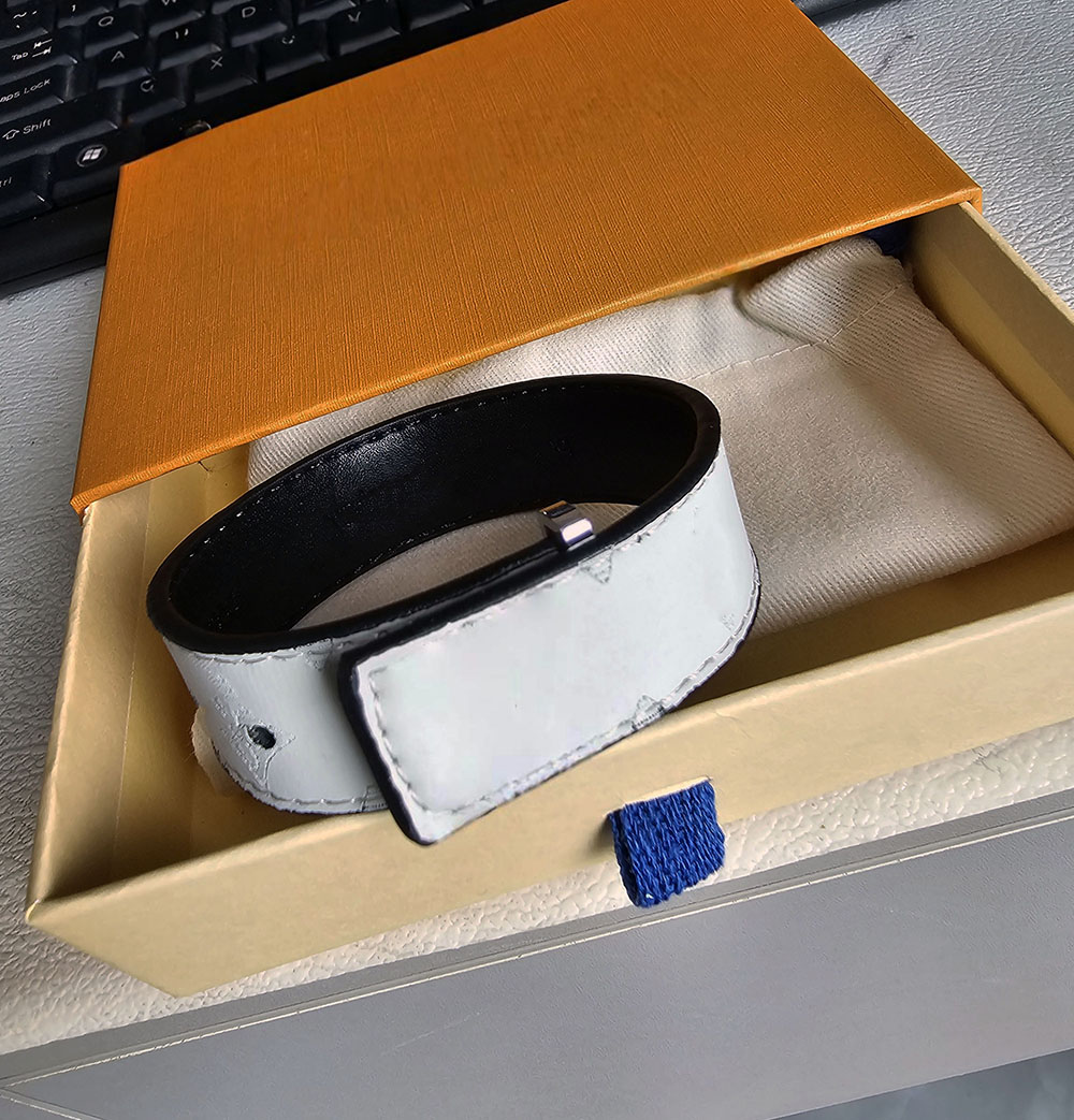 Unisex Elegant Silm Leather bracelet Metal Jewelry Accessory for Men Durable 23 cm Length Gift Item