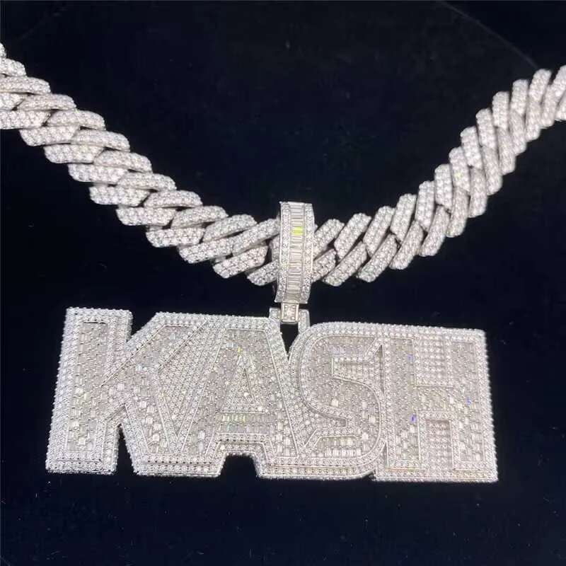 Top Elegant Unisex Fashion Forward Charm Pendants VVS Moissanite Diamond Pendants for Sale at Affordable Prices